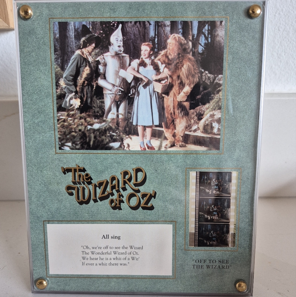 Collectible vintage recollection by lightpost Wizard of Oz lithograph tabletop